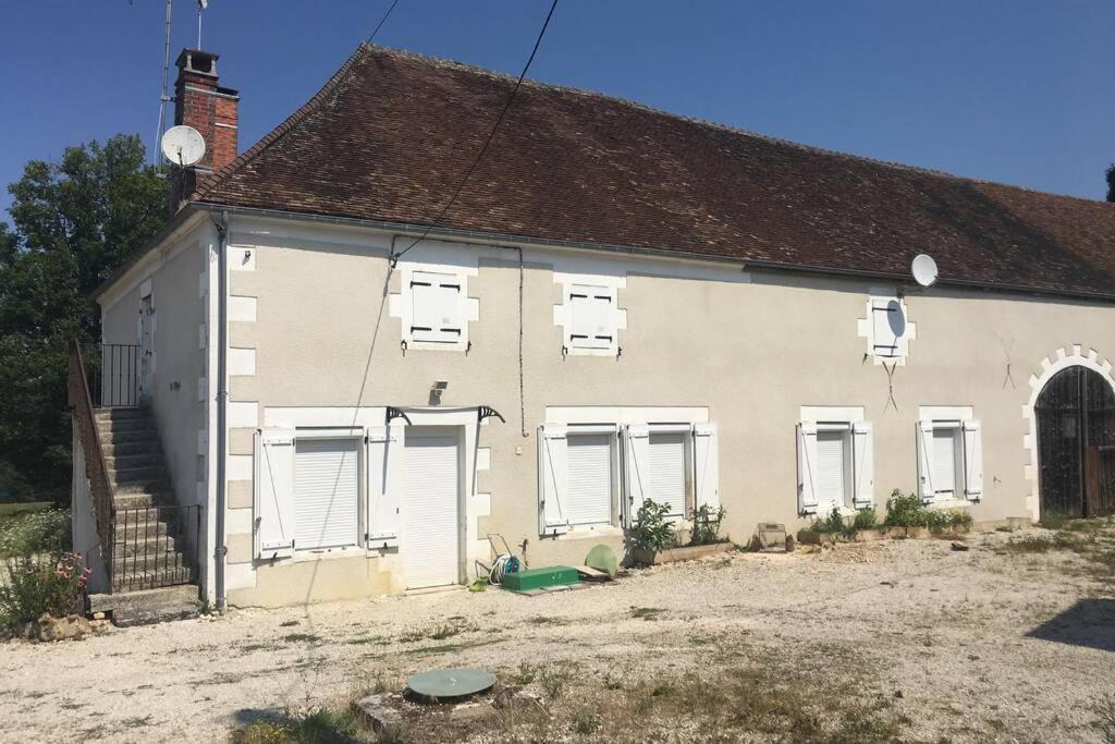 Logement Independant Le Poulailler Proche Guedelon Treigny Exteriör bild